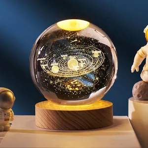 星空宇航员白色水晶球夜光3d效果雕刻小夜灯定制桌面装饰夜灯
