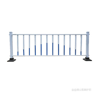 Garde-corps routier en stock avec dimensions personnalisées et profilé à froid pour pont - Product Image 6