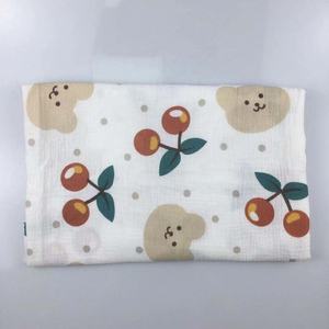 100% <span class=keywords><strong>coton</strong></span> froissé Double couche <span class=keywords><strong>gaze</strong></span> mousseline imprimé sable tissu lavé couverture légère pour bébé garçon vêtements et literie - Product Image 3