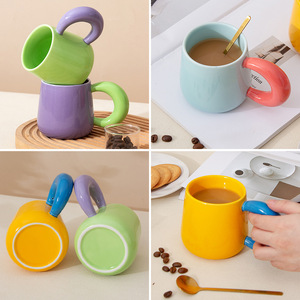 Mug en céramique sur mesure, design bicolore avec poignée, impression sérigraphique, cadeau d'entreprise, qualité supérieure - Product Image 2