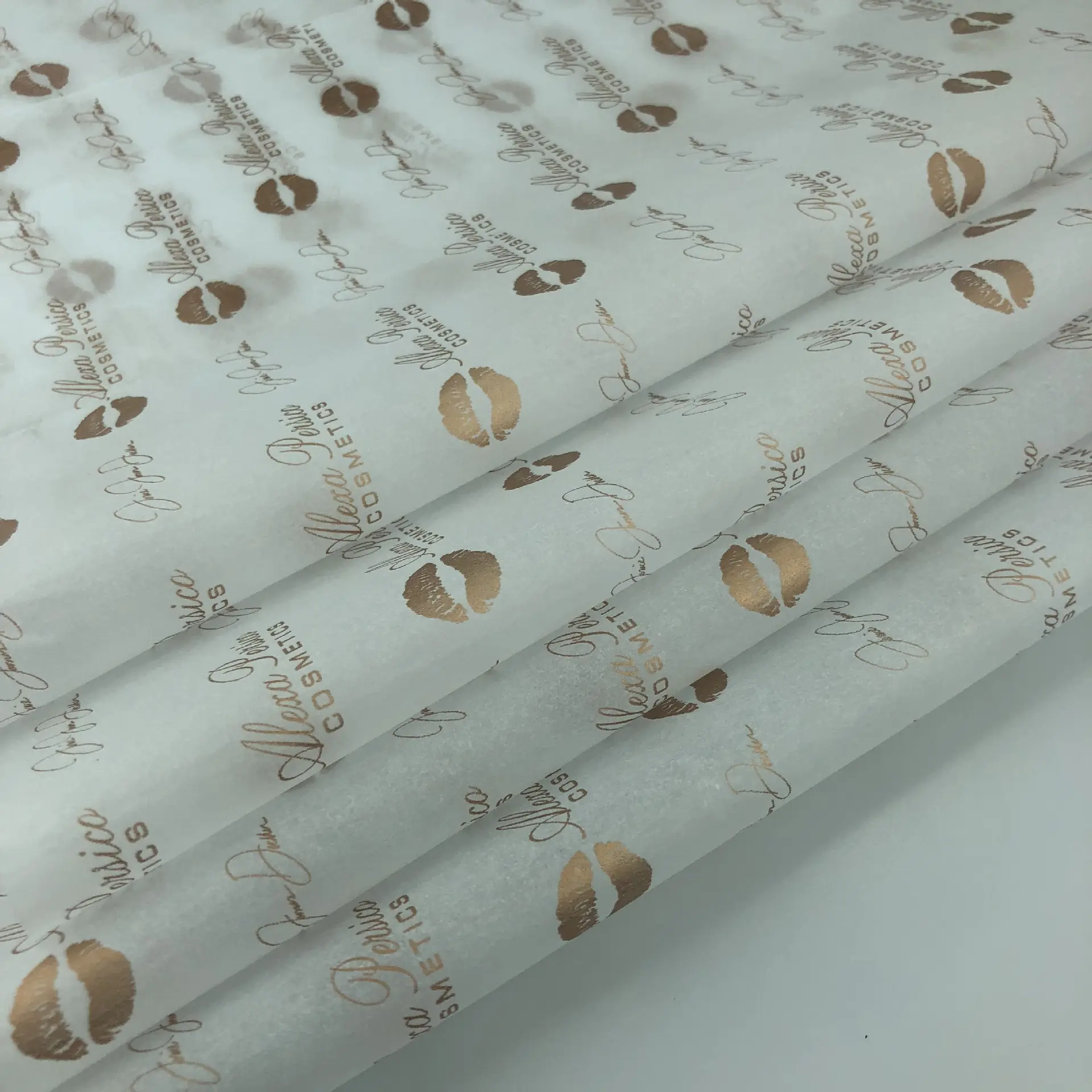 Custom Goud Merk Logo Afdrukken Zijde Papier 17gsm Dunne Witte Kleding Verpakking Tissuepapier Voor Verpakking