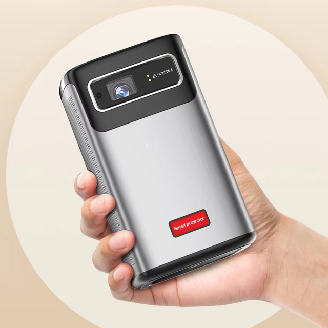 Hot Selling P70 Portable Pocket Size Hometheater Mini Projector 3D 4K LED DLP HD Full Wifi Tor With Battery Outdoors Android 9