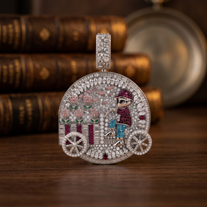 Colgante de Lujo de Oro de 18K con Moissanita, Diseño de Dibujos Animados, Engaste de Bisel, Joyería Unisex para Regalo, Corte Brillante Redondo - Product Image 6