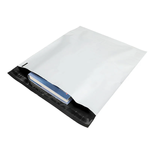 Sobres de Polipropileno Personalizados con Logotipo para Ropa, Resistentes a Desgarros e Impermeables (Grosor de 2-3.5 Mil) |   Bolsas de Correo Express - Product Image 3