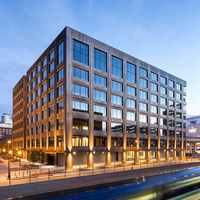 Bâtiment métallique : Utilisation de pièces préfabriquées pour accélérer les délais de fabrication des travaux de construction de bâtiments de bureaux