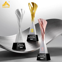 Trofeo de Resina con Escultura Retorcida de Lujo 2026, Grabado Personalizado, Base de Cristal, Premio para Campeones, Trofeo para Competiciones Deportivas