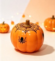 Ornement de citrouille orange d'Halloween avec motif d'araignée effrayant, couvercles et poignées écologiques