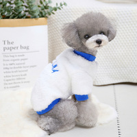 Vêtements pour animaux de compagnie en gros, pyjamas d'hiver en peluche personnalisés pour chiens et chats, écologiques, accessoires pour chiens de haute qualité pour animaleries