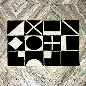 Tapis en coton touffeté noir et blanc fabriqué à la main doux texturé élégant décor à la maison tapis pour salon chambre utilisation au sol - Product Image 1