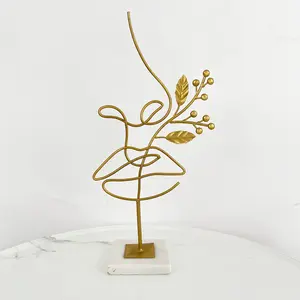 Hot Sale Modern Tabletop Accessories Pieces Items Welded Metal Lady Sculpture Home Decor
