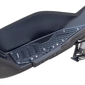 Ensemble de repose-pieds de moto en aluminium CNC antidérapants avec coussinets de préhension pour la rénovation du scooter Yamaha NMAX155 - Product Image 3