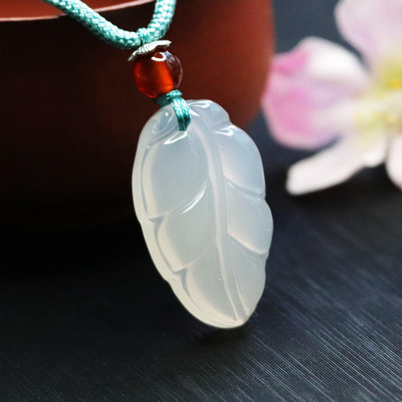 翡翠 花と葉のペンダントチャーム 翡翠ブッダチャーム3/2(水) 22:00