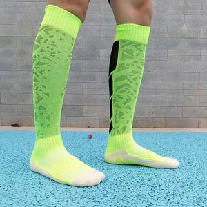 Wholesale Men Crew Soccer Orange Knitted <b>Spring</b> <b>Compression</b> Football Socks - Product Image 3
