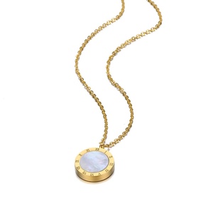 Collar de Moda Navideña 2020 con Colgante de Disco Redondo con Números Romanos, Collar de Acero Inoxidable para Mujer - Product Image 1