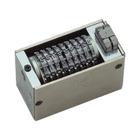 Machine auto-adhésive à numéro de marque de 2mm 4-9 chiffres avec tête de codage 210 inclinée vers l'arrière pour un codage de ceinture efficace