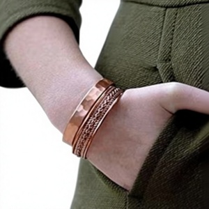 Luxury Pure Copper Polished Hammered <b>Stacked</b> Wrist Bangle Fashionable Metal Jewelry Exquisite Design - Product Image 1