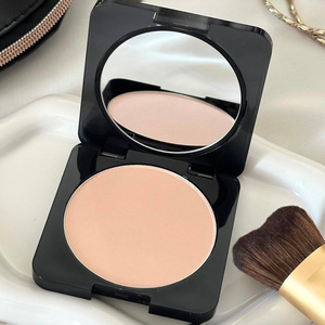 Polvere Compatta Professionale per il Viso con Finitura Opaca, Controllo dell'Olio, Effetto Pori Invisibili, Trucco Bronzante - Product Image 5