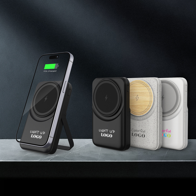 Ultra Slim Magnetic Battery Pack Wireless Power Bank Fast Charging PD22.5W Magsaferred Power Bank With Foldable Stand For iPhone