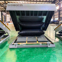 Niveleur de quai Everbesten avec coussin d'air, pont en acier antidérapant Q235 de 8 mm, capacité de 6 à 15 tonnes pour quai de chargement d'entrepôt frigorifique