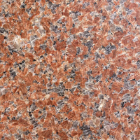 Meilleure vente brique de granit rouge dalle de pierre tombale de granit rouge monument de granit rouge d'Inde de couleur vive