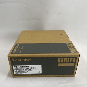 Servoamplificador de CA Mitsubishi MR-J2S-40A - Product Image 1