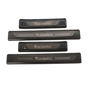 WZXD Prix d'usine Nouvelle arrivée Accessoires intérieurs Plaque de seuil de porte en carbone pour Tucson-L 2021 - Product Image 2