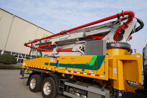 Camion <span class=keywords><strong>pompe</strong></span> à béton HB43V 43m fabriqué en Chine pour la vente à <span class=keywords><strong>louer</strong></span> - Product Image 5