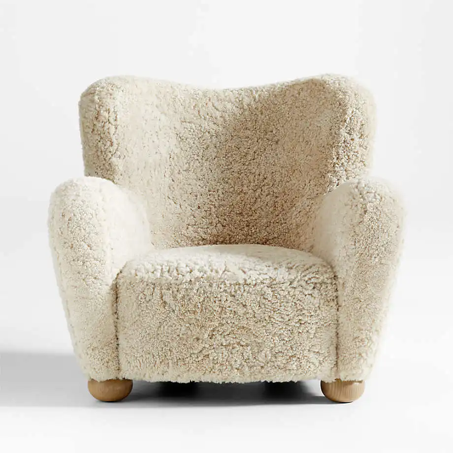 Factory Direct Sales Italian Style Comfortable Luxury White Furry Living Room Chair For C&B