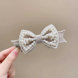 Mollette di tendenza per bambini Vintage eleganti perle con perline in tessuto a becco d'anatra clip vendita calda 5cm in lega di metallo alla moda all'ingrosso - Product Image 2