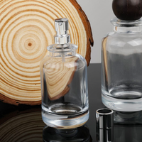 Flacon de parfum en verre transparent dégradé givré noir mat de 30 ml/50 ml/100 ml avec fond épais pour crème de soin de la peau