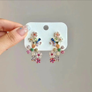 Nouvelles boucles d'oreilles pendantes en forme d'orchidée vintage de luxe, bijoux en alliage élégants en vrac, pour femmes, mariages, fêtes, fiançailles, anniversaires, cadeaux - Product Image 2