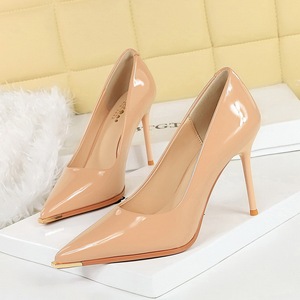 Escarpins Stiletto Métalliques à Bout Pointu pour Femme – Talons Hauts Élégants et Sexy pour Robe de Soirée - Product Image 3