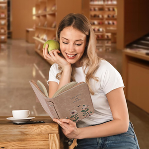 Estuche de transporte de cuero premium con asa para Biblia de tamaño estándar grande, funda para Biblia cristiana para mujeres, hombres, damas y niñas - Product Image 6
