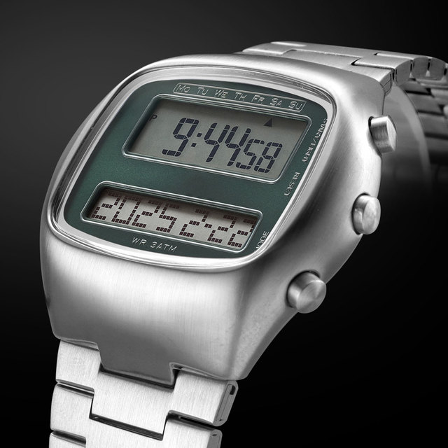 Unisex Retro Digital Wristwatch Alloy Strap Dual-Display Backlight Auto Date Calendar Maxell Battery A0329 BenlyDesign