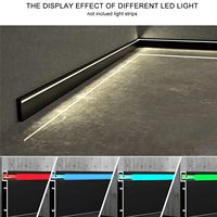 Plinthes lumineuses LED en alliage d'aluminium intégrées sur mesure, offrant un éclairage d'ambiance, protégeant les murs, couvrant les espaces vides