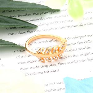 Bagues fantaisie pour femmes en forme de feuille de cristal, bague enveloppante en forme de feuille - Product Image 6