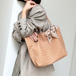 Sac fourre-tout tressé en cuir véritable <span class=keywords><strong>de</strong></span> haute qualité pour femme, grande capacité, sac à bandoulière en cuir <span class=keywords><strong>de</strong></span> vachette fait main, sac tressé à la <span class=keywords><strong>française</strong></span> - Product Image 6