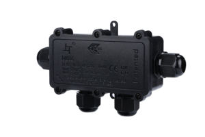 صندوق توصيل أجهزة إلكترونية مضاد للماء IP68 بأربع طرق ومتوافق مع أنواع الكابلات الكهربائية - Product Image 3