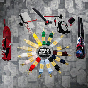 WEGOODZF定制平缎带<span class=keywords><strong>2.2</strong></span>厘米宽彩色丝绸鞋带金色尖头聚酯鞋带女式运动鞋 - Product Image 3