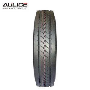 Neumático al por mayor 12.00R24 de tres clavijas con cámaras, neumático de camión de alto rendimiento en venta - Product Image 3