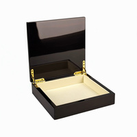 Caja de Madera con Tapa con Mapa de Arabia Saudita en Oferta