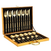 Ensemble de couverts 24 pièces en métal doré, style occidental minimaliste portugais moderne, pour l'approvisionnement transfrontalier, idéal comme cadeau