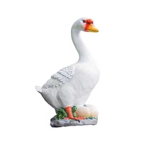 Simulation d'aménagement paysager extérieur Statue de canard en résine imperméable et écologique avec lumière solaire extérieure Ornement de jardin