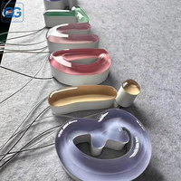 Fabricante y Proveedor de Señalización Decorativa Elegante, Figura de Personaje con Luz LED Personalizada en Opciones Coloridas para Señalización
