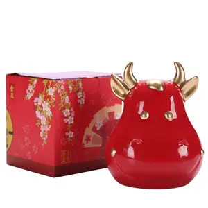 الأحمر الذهب لطيف الكرتون تصميم السيراميك حصالة على شكل حيوان البقر حصالة زودياك الثور ثروة الحلي هدية مربع