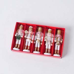 Wholesale12cm en bois le casse-noisette marionnettes soldats affichage étiquette soldats maison cadeaux de noël décorations de noël - Product Image 1