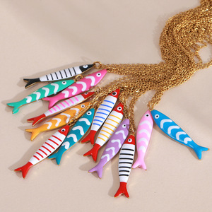2025 personnalisé mode en acier inoxydable pull chaîne été mignon rayures colorées <span class=keywords><strong>petit</strong></span> <span class=keywords><strong>poisson</strong></span> pendentif colliers pour les filles - Product Image 5