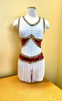 Uniforme de majorette blanc à paillettes léger pour les défilés d'été et les événements de danse en plein air Uniforme de majorette