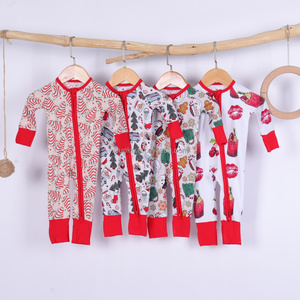 Ropa de Dormir para Bebé de Fibra de Bambú, Estampado Navideño, Varios Diseños, Color y Talla Personalizables, Mameluco Suave para Recién Nacido - Product Image 1