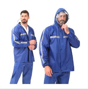 Traje de lluvia reflectante multicolor rojo rosa personalizado, impermeable y pantalón de tela Oxford gruesa de PVC, con procesamiento mejorado para caza - Product Image 1